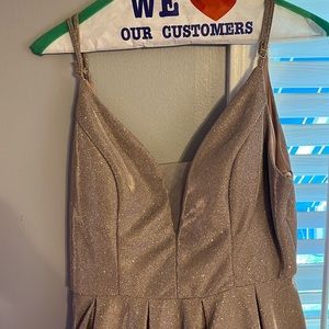 SHORT PARTY DRESS! Only worn once. Size 13/14